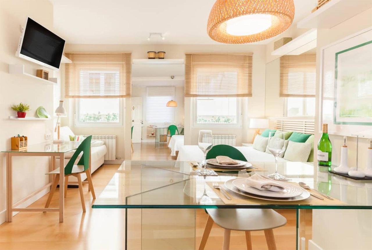 Apartasuite Centro Historico Atico Tranquilo Y Luminoso En El Corazon De 그라나다 외부 사진